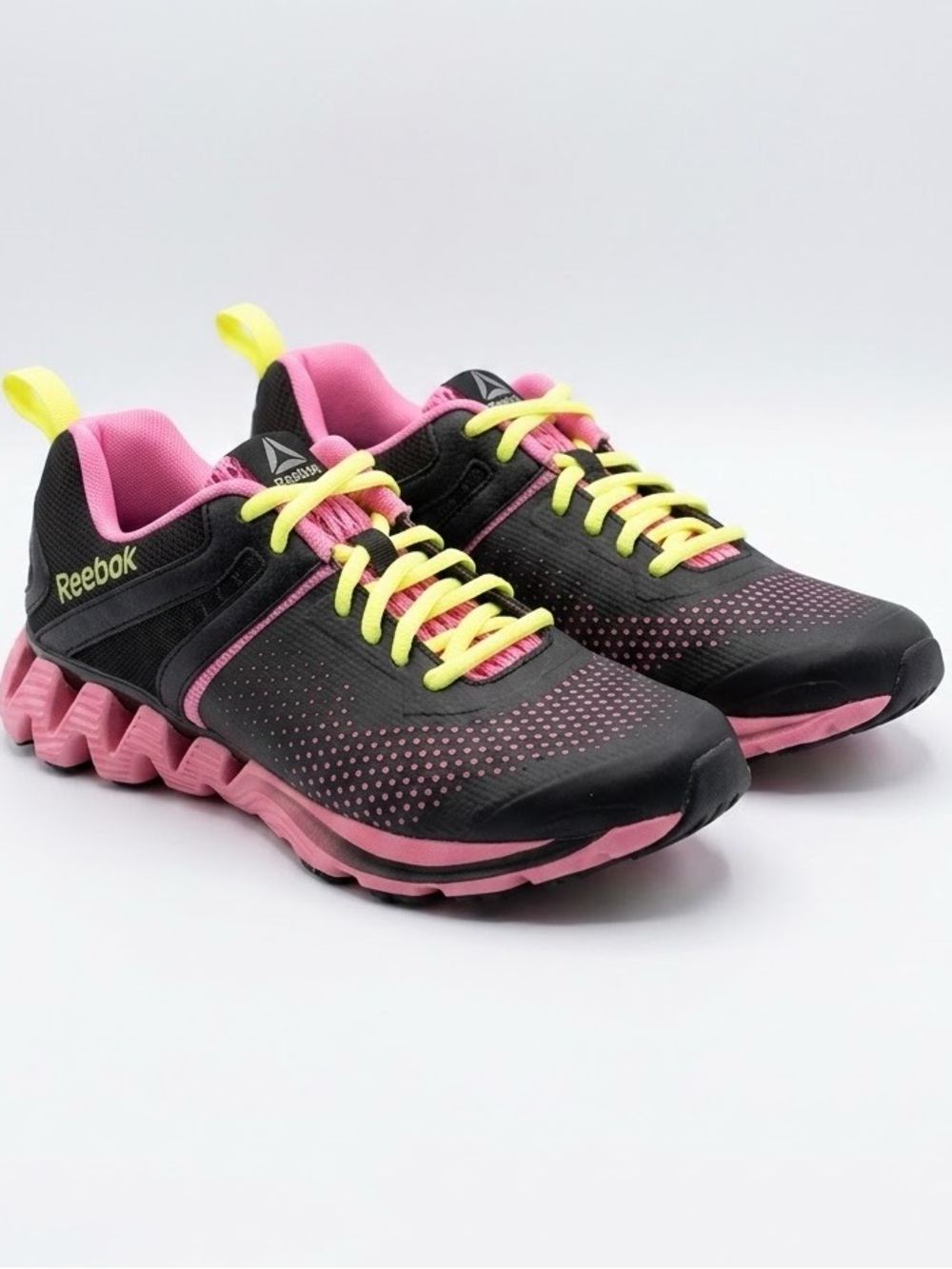 Reebok Training Shoes – Women’s 7.5 – Excellent Condition